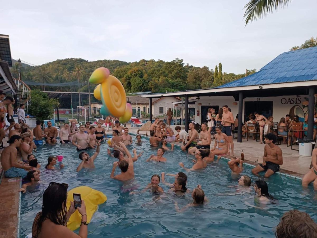 Arena Seaview Hotel Ban Tai Exterior photo