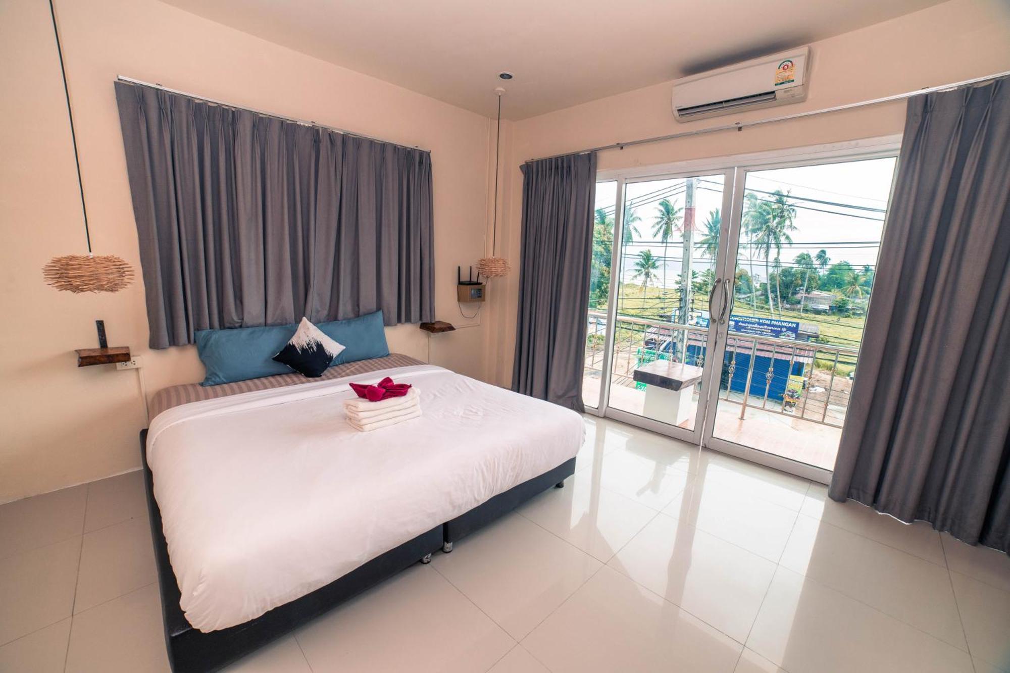 Arena Seaview Hotel Ban Tai Exterior photo