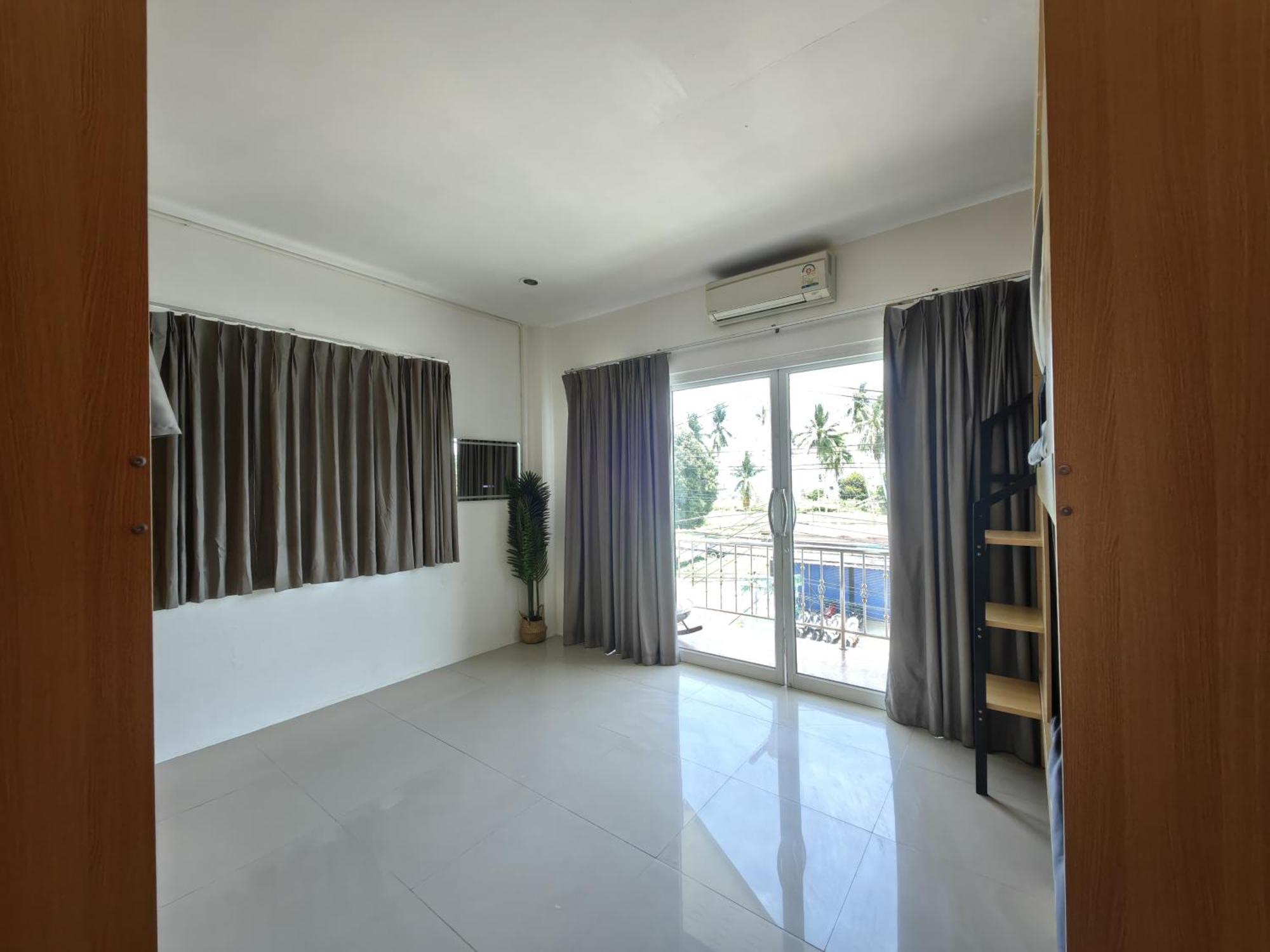 Arena Seaview Hotel Ban Tai Exterior photo